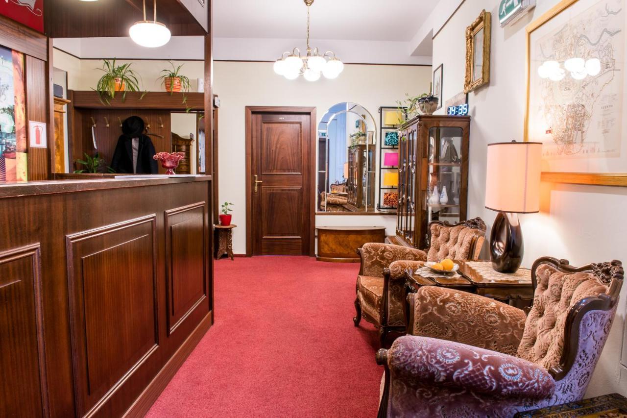 Hotel-Pension Dormium Виена Екстериор снимка